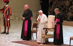 Pope Benedict XVI gives the final blessing at the Nov. 14, 2012 general audience. ?w=200&h=150
