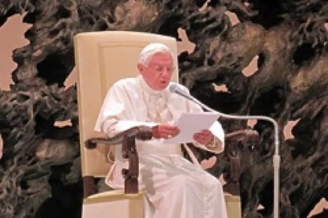 Pope Benedict XVI in Paul VI hall Credit Eric Zellweger CNA Vatican Catholic News 7 13 12
