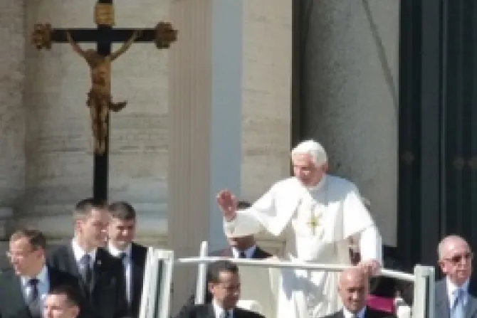 Pope Benedict XVI in St Peters Square for the General Audience October 5 2011 2 CNA Vatican Catholic News 10 5 11
