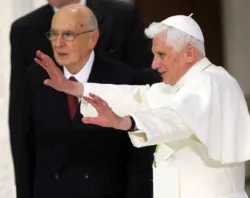 Pope Benedict XVI with Italian president Giorgio Napolitano. ?w=200&h=150