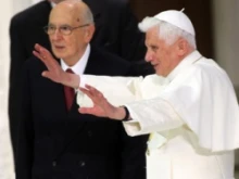 Pope Benedict XVI with Italian president Giorgio Napolitano. 