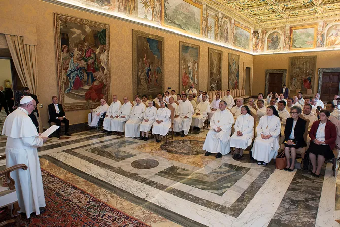 Pope Francis 2 meets with members of the Order of Our Lady of Mercy at the Apostolic Palace on May 2 2016 Credit LOsservatore Romano CNA 5 2 16