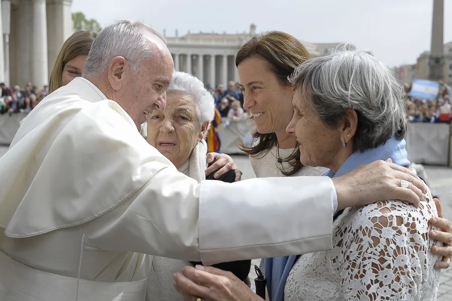 Pope Francis greets pilgrims at the General Audience in St. Peter's Square, April 13, 2016. ?w=200&h=150