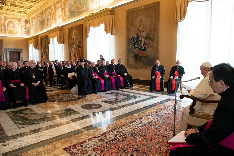 Pope Francis addresses participants in the Reunion of Aid Agencies for the Oriental Churches in the Vatican's Consistory Hall, June 22, 2018. ?w=200&h=150