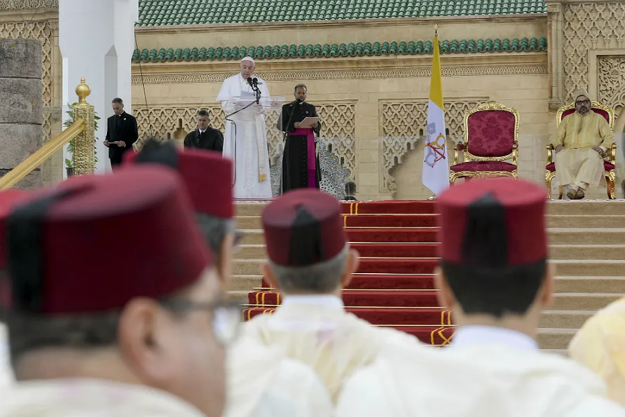 Pope Francis addresses the Moroccan people on the esplanade of the Hassan Tower in Rabat, March 30, 2019. ?w=200&h=150