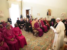 Pope Francis addresses a group of Anglican bishops, Oct. 6, 2016. 