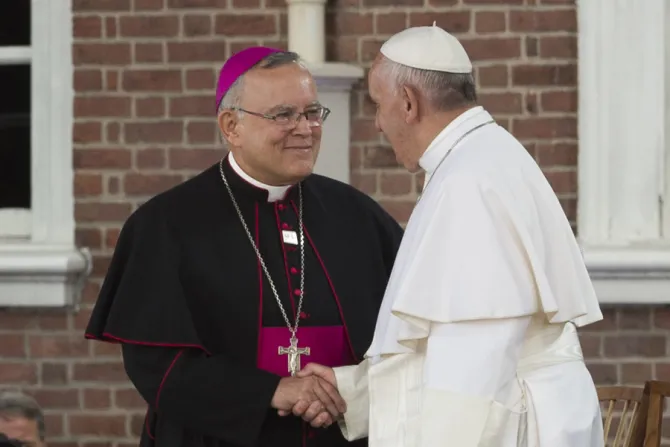 Pope Francis and Archbishop Chaput shake hands at Independence Hall on Sept 26 2015 Credit LOsservatore Romano CNA 9 29 15