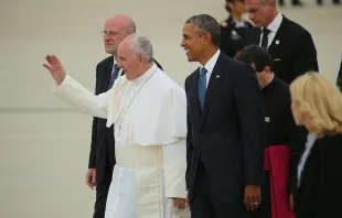 Pope Francis greeted by President Obama on Sept. 22, 2015.   Somodevilla/Getty Images.