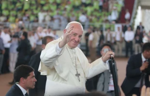 Pope Francis arrives in Puerto Maldonado for an encounter with Peru's indigeneous Amazonian communities Jan. 19, 2018.   Eduardo Berdejo/CNA.