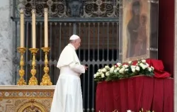 Pope Francis reflects before an image of Mary at the Sept. 7 prayer vigil for peace. ?w=200&h=150