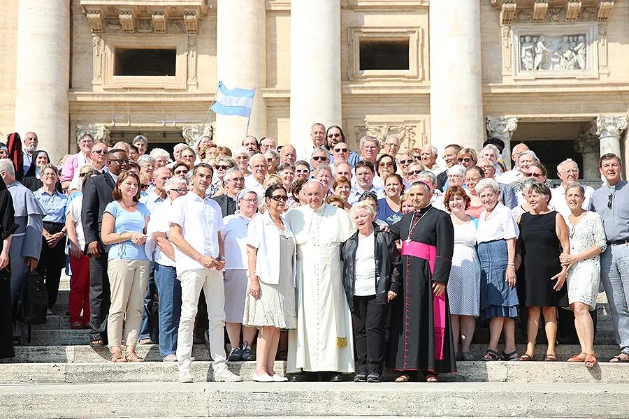 Pope Francis poses with Archbishop Dominique Lebrun and other pilgrims from Rouen at the General Audience in St. Peter's Square, Sept. 14, 2016. ?w=200&h=150