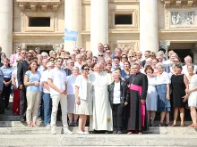 Pope Francis poses with Archbishop Dominique Lebrun and other pilgrims from Rouen at the General Audience in St. Peter's Square, Sept. 14, 2016. 