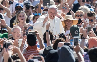 Pope Francis at the General Audience in St. Peter's Square, June 21, 2017.   L'Osservatore Romano.