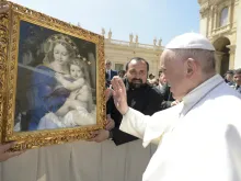 Pope Francis blesses an image of Mary in St. Peter's Square May 3, 2017. 