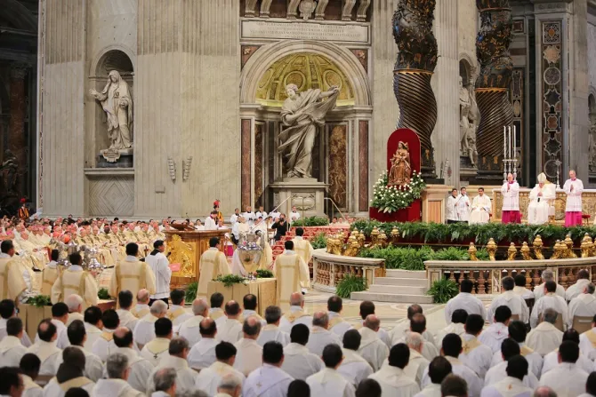 Pope Francis celebrates Chrism Mass in St Peters Basilica April 2 2015 Credit Bohumil Petrik CNA