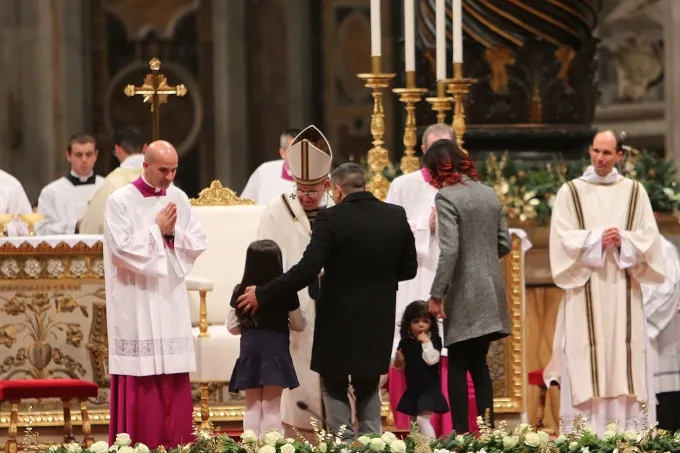 Pope Francis celebrates Christmas Eve Mass in St. Peter's Basilica on Dec. 24, 2014. ?w=200&h=150