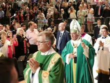 Pope Francis celebrates Mass at Madison Square Garden in New York City, Sept. 25, 2015. 