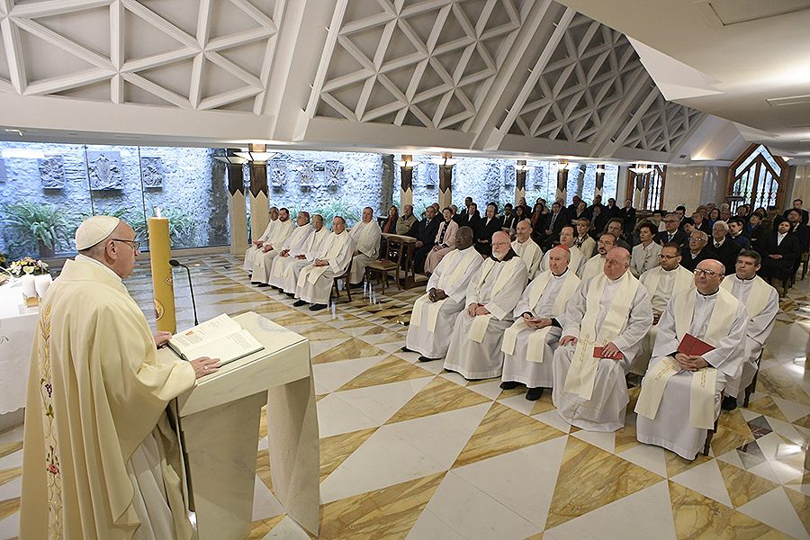 Pope Francis says Mass at the chapel of Santa Marta house in the Vatican, April 24, 2017. ?w=200&h=150