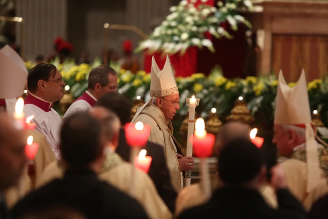 Pope Francis celebrates Mass for the Feast of the Presentation of Jesus at the Temple in St Peters Basilica Feb 2 2015 Credit Daniel Ibez CNA CNA 2 2 15