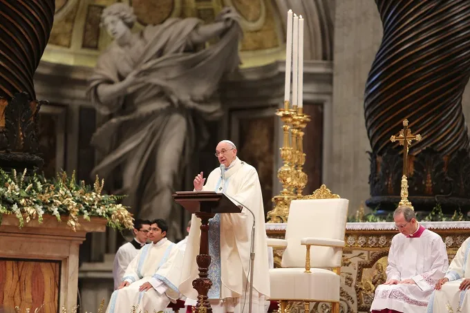 Pope Francis celebrates New Year's Day Mass in St. Peter's Basilica for the Solemnity of Mary, the Mother of God of Jan. 1, 2015. ?w=200&h=150