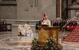 Pope Francis celebrates New Years Eve Vespers in St. Peter's Basilica on Dec. 31, 2014.   Bohumil Petrik/CNA.