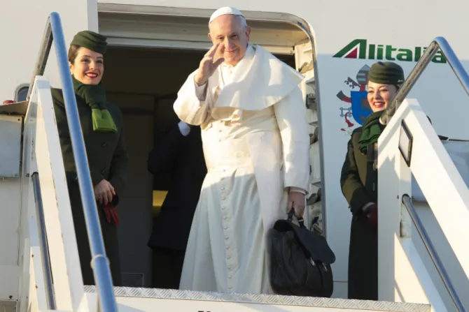 Pope Francis departs Rome for Santiago Jan 15 2018 Credit Vatican Media