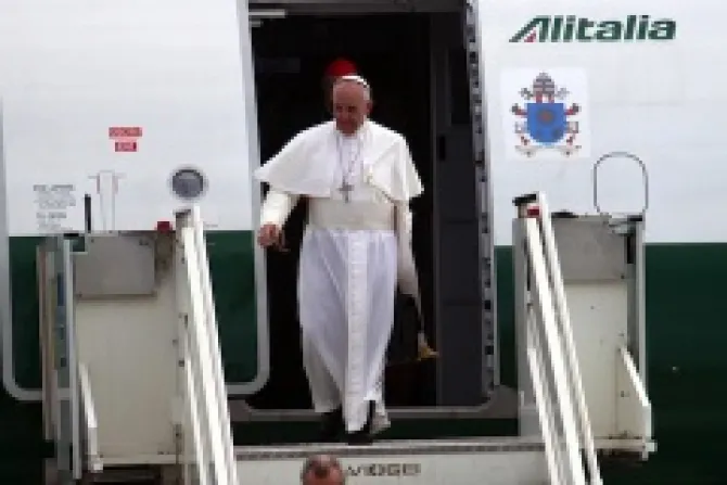 Pope Francis disembarks from the airplane after his flight from Rio de Janeiro ANSATELENEWSCNA