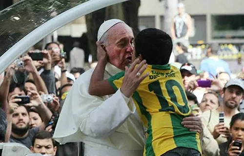 Pope Francis embraces, cries with Nathan during WYD. ?w=200&h=150