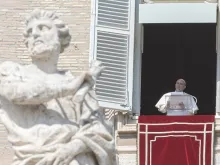 Pope Francis gives the Angelus address Feb. 21, 2021. Credit: Daniel Ibanez/CNA.