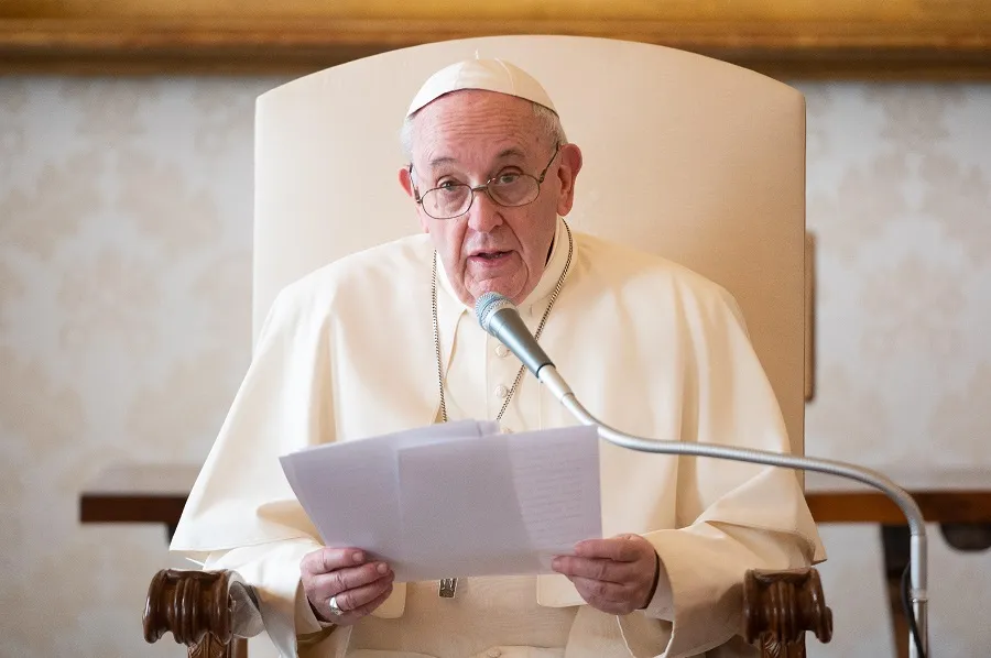 Pope Francis gives the general audience address in the Apostolic Library Nov. 25, 2020. ?w=200&h=150