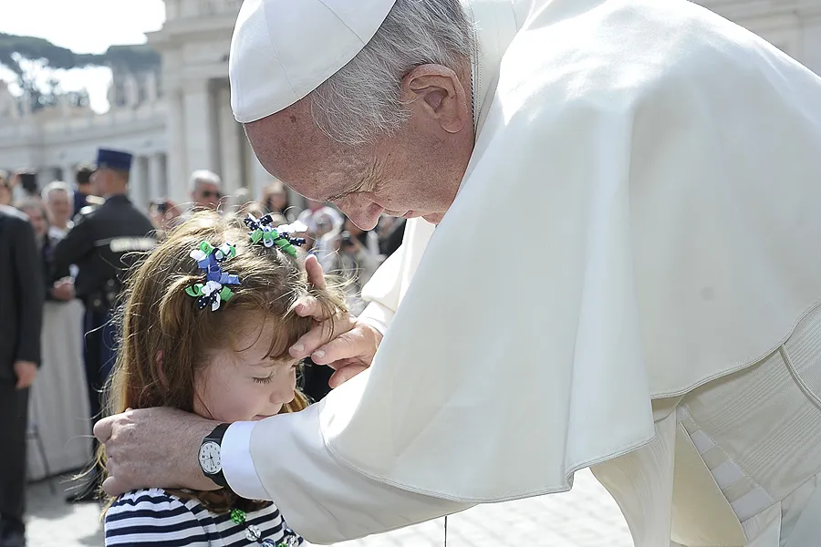 Pope Francis greets Lizzy Myers in St. Peter's Square on April 6, 2016. ?w=200&h=150