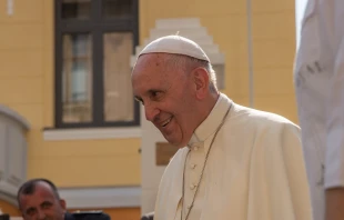 Pope Francis greets musicians at the apostolic nunciature in Sarajevo June 6, 2015.   Andreas Dueren/CNA.