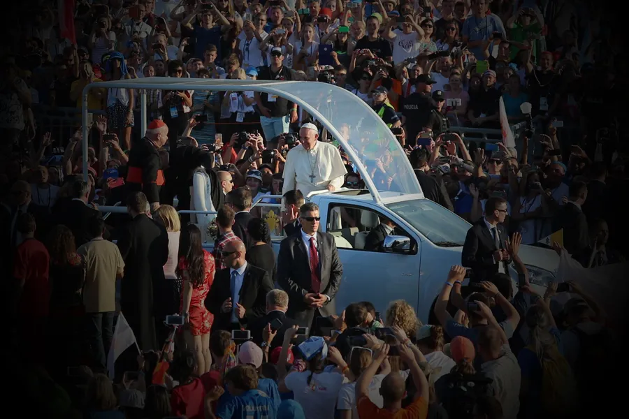 Pope Francis greets pilgrims at the Campus Misericoriae before the Saturday night vigil, July 30, 2016. ?w=200&h=150