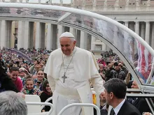 Pope Francis greets pilgrims during his Wednesday General Audience April 23, 2014. 