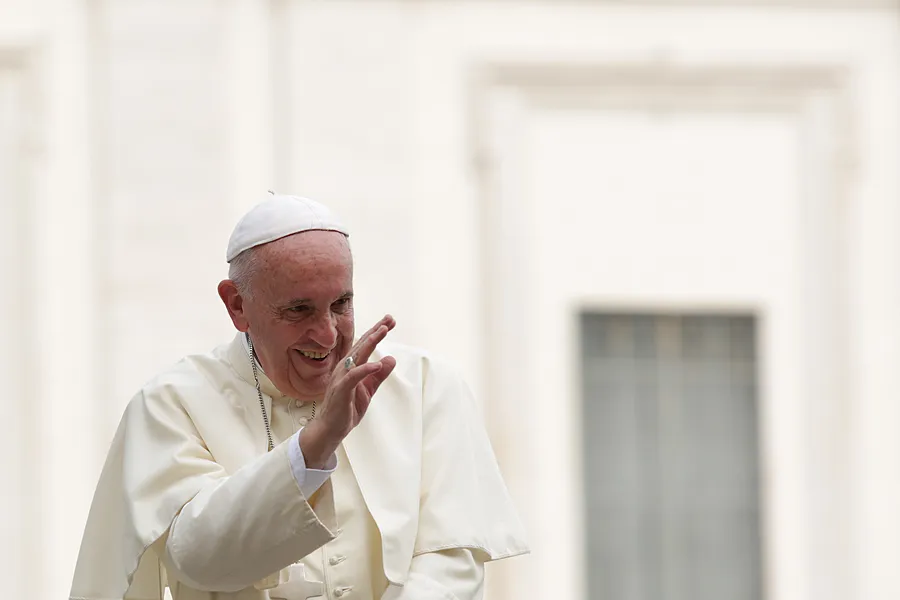 Pope Francis greets pilgrims in St. Peter's Square during the Wednesday general audience, Sept. 16, 2015. ?w=200&h=150