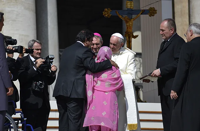 Pope Francis greets Paul Bhatti and his mother in St. Peter's Square during the Wednesday general audience on Aug. 27, 2014. ?w=200&h=150