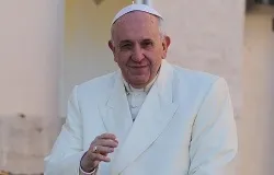 Pope Francis greets pilgrims in St. Peter's Square during the Wednesday general audience on Dec. 4, 2013 ?w=200&h=150