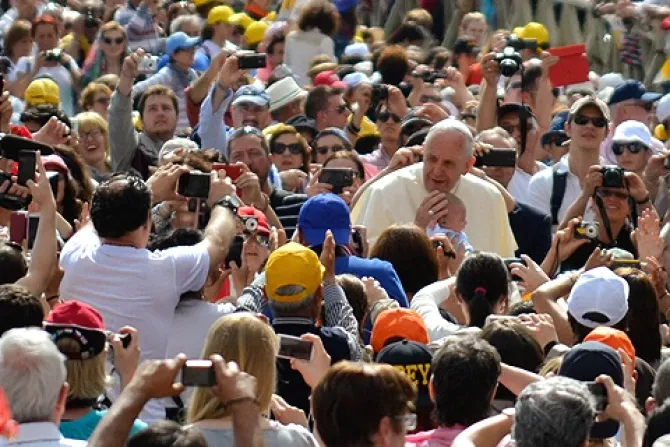 Pope Francis greets pilgrims in St Peters Square during the Wednesday general audience on May 28 2014 Credit Daniel Ibez CNA 2 CNA 5 28 14
