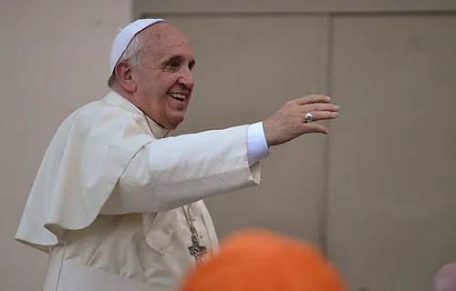 Pope Francis greets pilgrims in St. Peter's Square  June 7, 2014. ?w=200&h=150