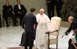 Pope Francis greets the young man who asked for advice on dealing with doubts at the June 7, 2013 meeting. ?w=200&h=150