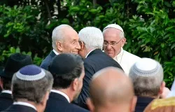 Pope Francis hosted Palestinian President Mahmoud Abbas and Israeli President Shimon Peres at the Vatican to pray for peace on June 8, 2014. ?w=200&h=150