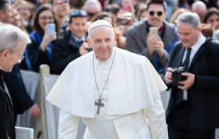 Pope Francis in St. Peter's Square March 20, 2019.   Lucia Ballester/CNA.