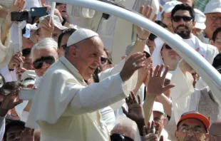 Pope Francis in Turin's Piazza Vittorio June 21, 2015.   Marco Mancini / CNA.