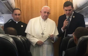 Pope Francis' in-flight press conference returning from North Macedonia May 7, 2019.   Andrea Gagliarducci/CNA.