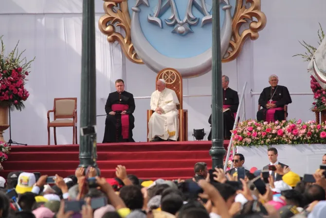 Pope Francis leads prayer at a Marian celebration in Trujillo Peru Jan 20 2018 Credit Alvaro de Juana CNA