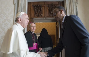 Pope Francis meets Rwandan president Paul Kagame at the Vatican March 20, 2017.   L'Osservatore Romano.