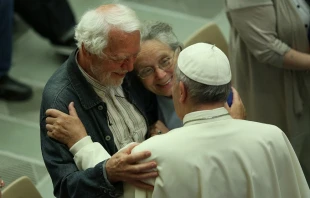 Pope Francis meets with 200 poor, sick and disabled pilgrims from the diocese of Lyon in the Vatican's Paul VI Hall July 6, 2016.   Daniel Ibáñez/CNA.