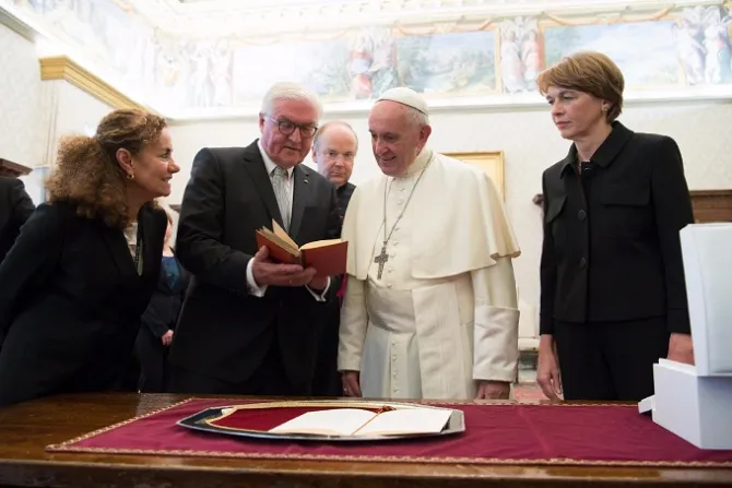 Pope Francis meets with German President Frank Walter Steinmeier Oct 9 2017 Credit LOsservatore Romano CNA