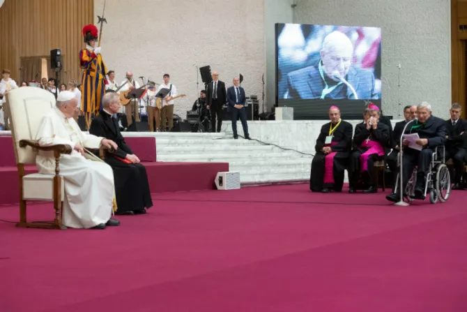 Pope Francis meets with adherents to the Service for the Parish Cells of Evangelisation in the Vaticans Paul VI Hall Nov 18 2019