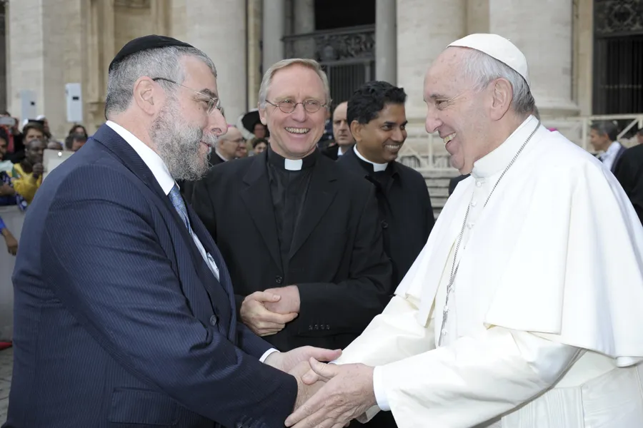 Pope Francis greets a rabbi at the General Audience in St. Peter's Square, Oct. 28, 2015. ?w=200&h=150